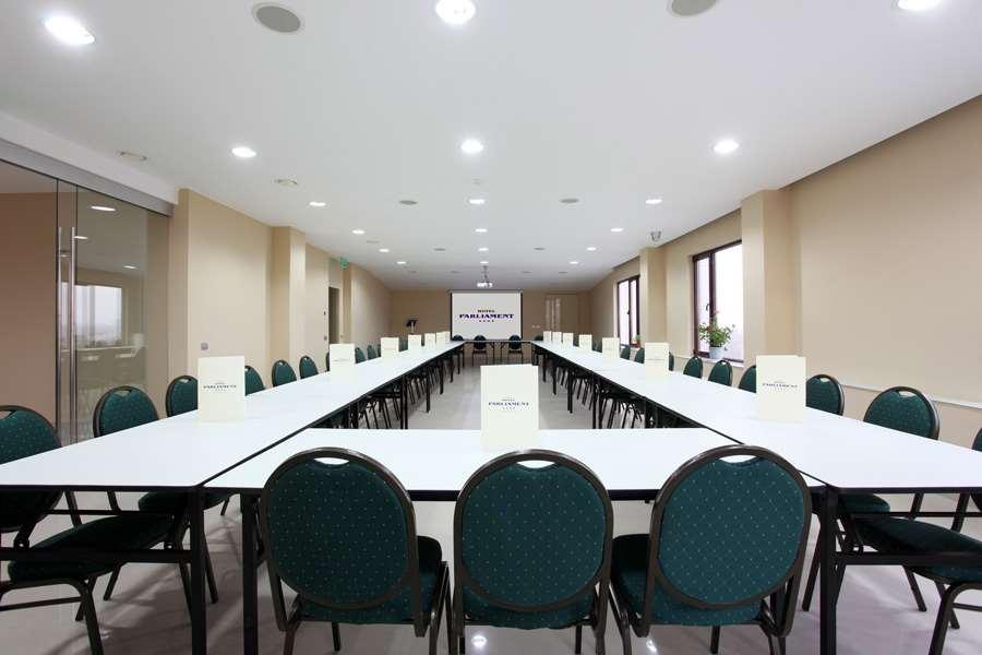 Hotel Parliament 4*