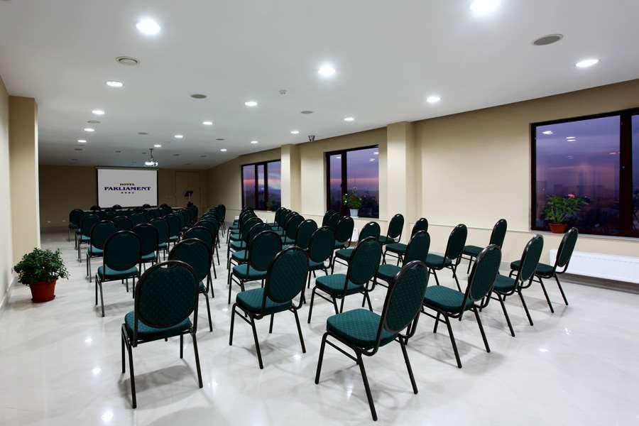Parliament Hotel 4*